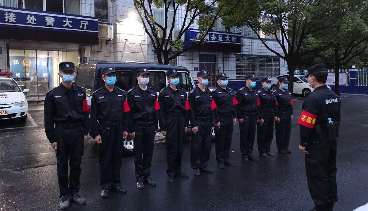 倡導(dǎo)文明新風(fēng)，共建美好襄陽！創(chuàng)文有咱獵鷹來幫忙