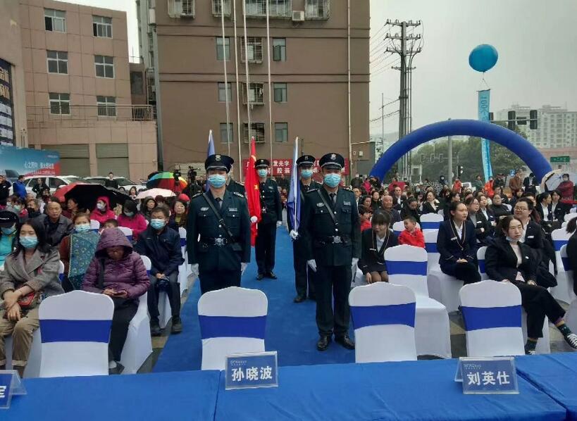 湖北獵鷹保安公司協(xié)星藝佳商場耀世啟航