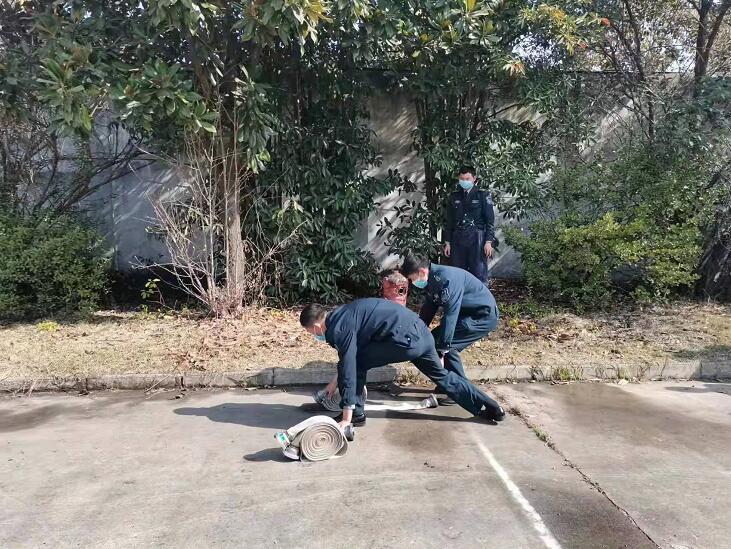 大型活動(dòng)的時(shí)候，保安人員一般會(huì)制定這樣的應(yīng)對(duì)措施的！